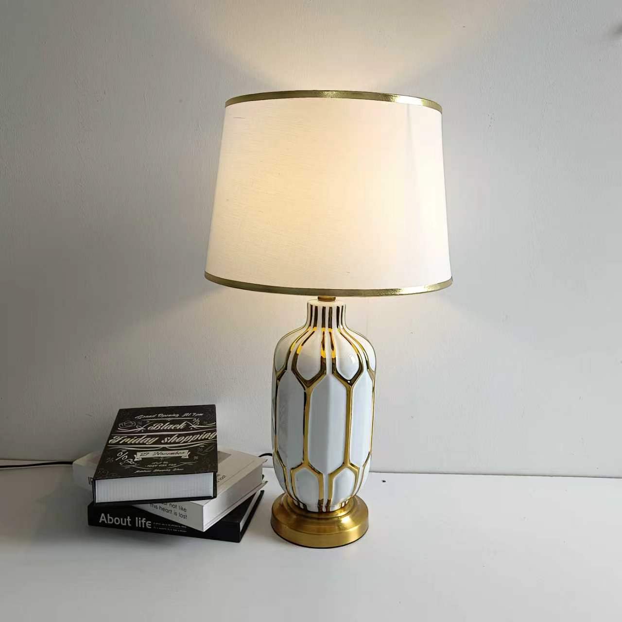 Classic Shade Table Lamp