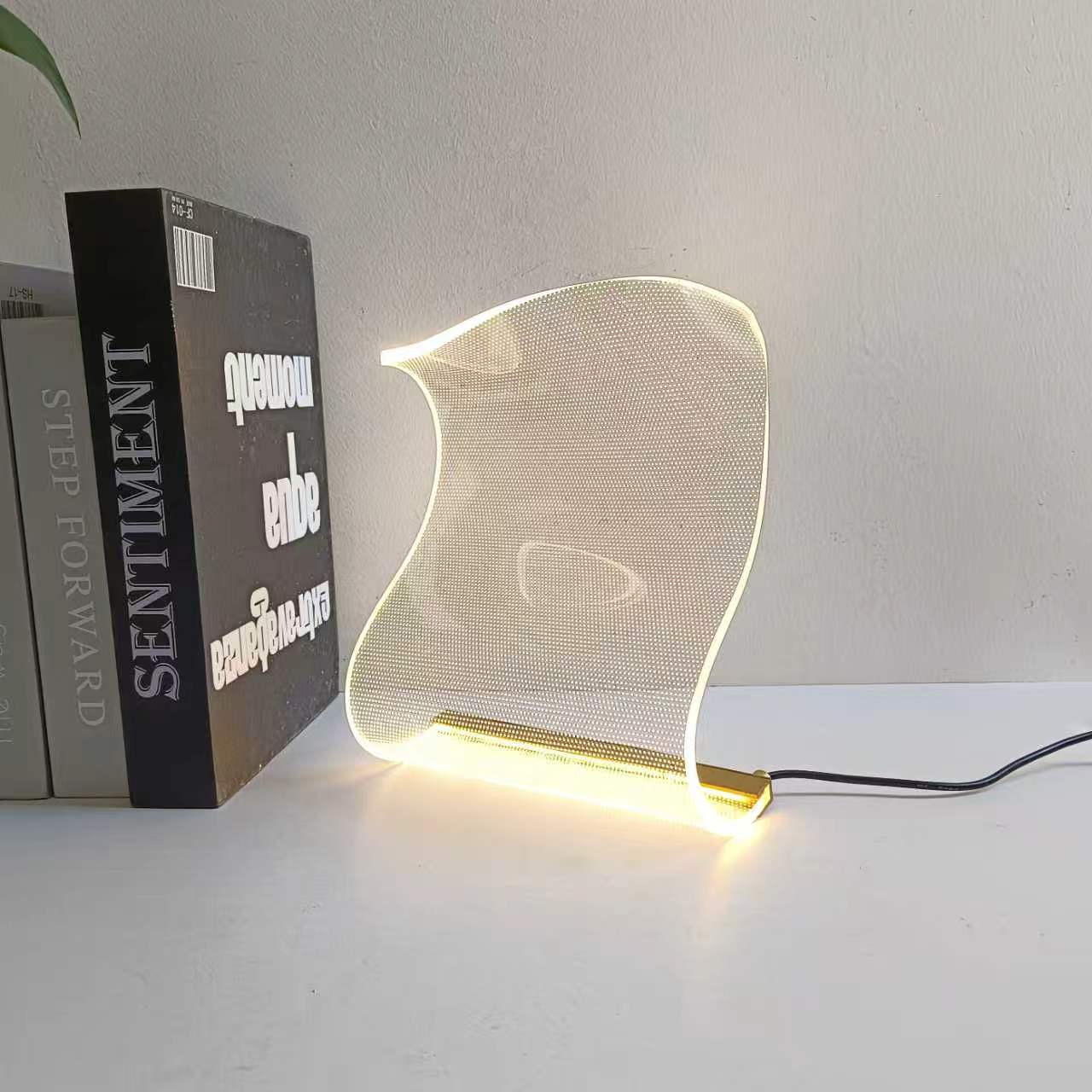 Clear Accent Table Lamp — Faceted